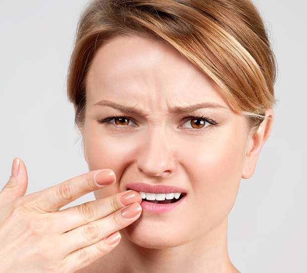 Santa Clarita What Should I Do If I Chip My Tooth?